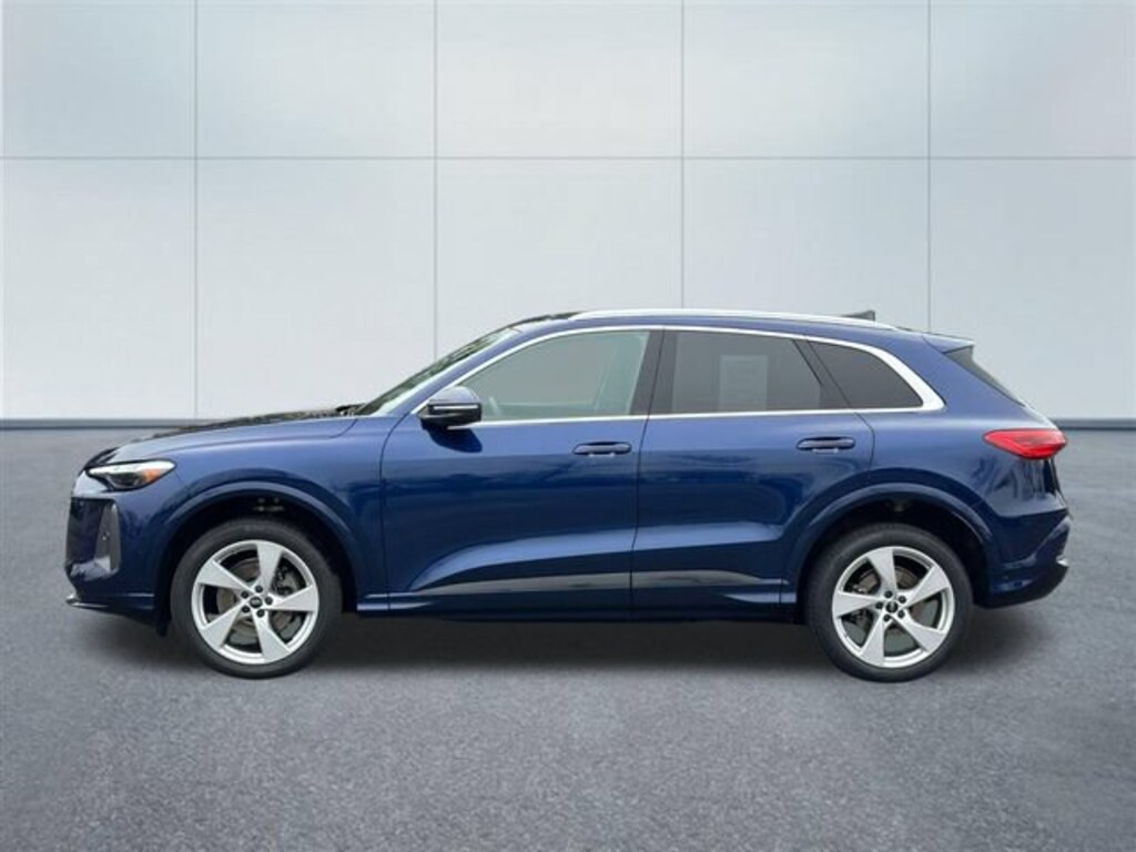 Used 2025 Audi Q5 2.0T Premium SUV