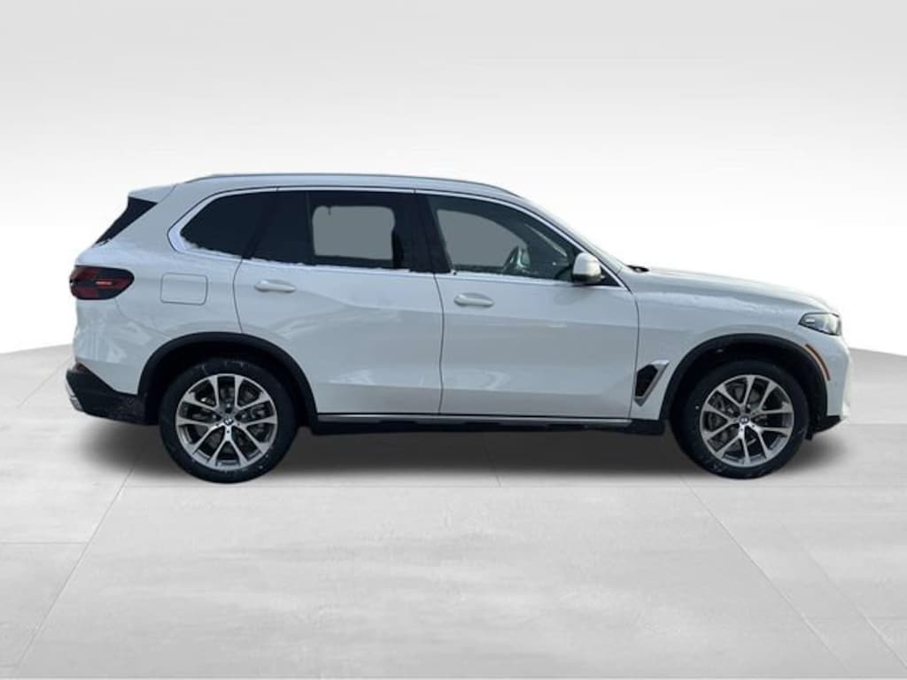 New 2026 BMW X5 xDrive40i SUV