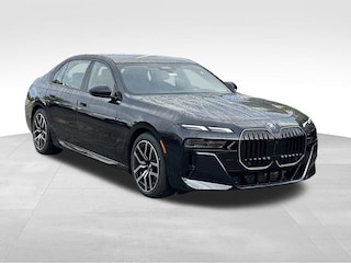 2026 BMW 740i
