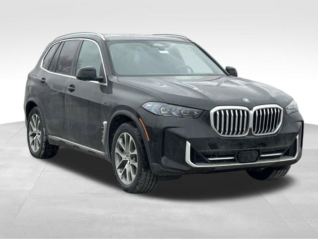 2026 BMW X5 xDrive50e's photo