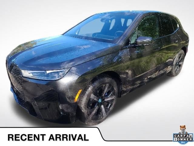 2024 BMW iX xDrive50's photo