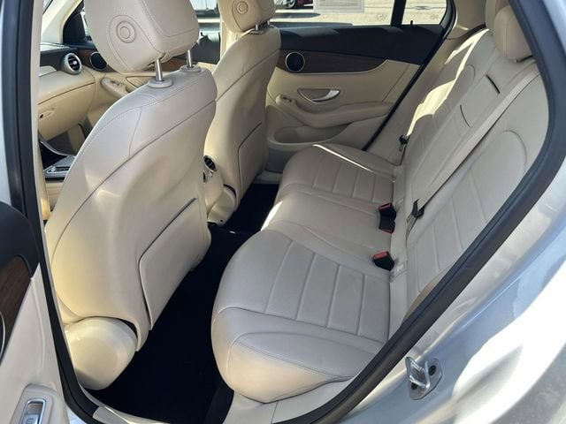 2022 Mercedes-Benz GLC GLC300 - Photo 18
