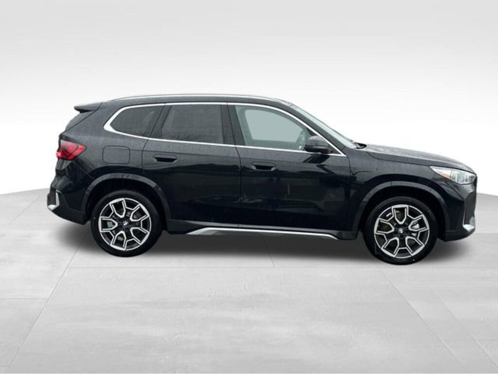 New 2026 BMW X1 xDrive28i SUV
