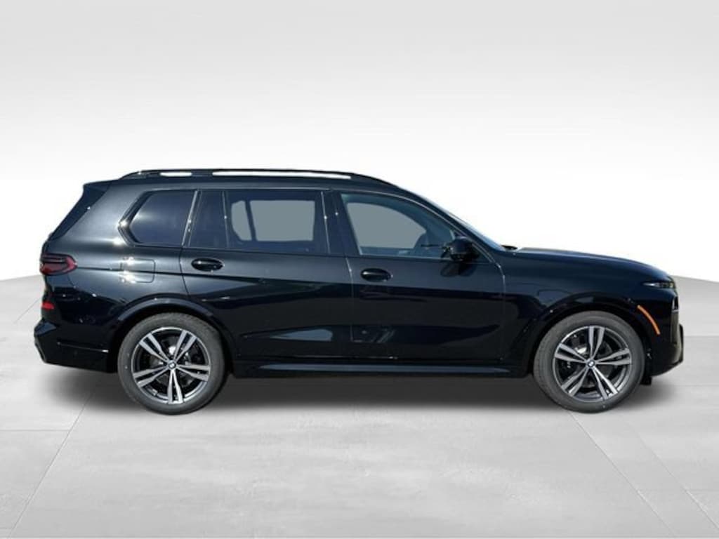 New 2027 BMW X7 xDrive40i SUV