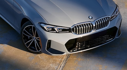 2022-BMW-330e-xDrive-Sedan-headlight