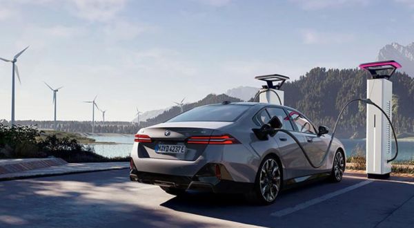 BMW i5