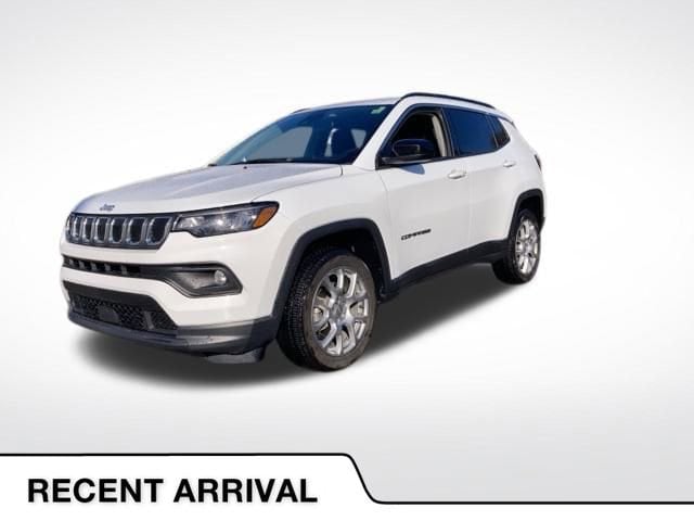 2022 Jeep Compass Latitude Lux