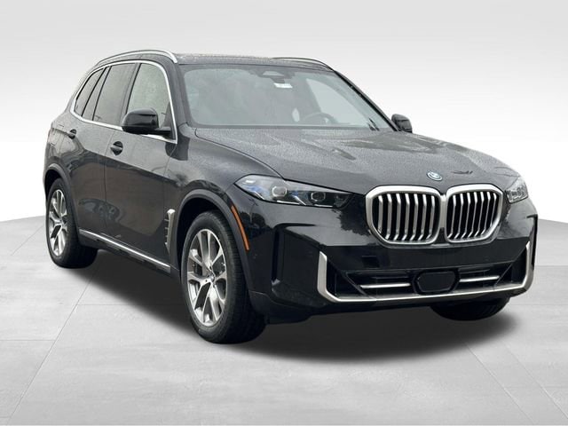 2026 BMW X5 50e's photo