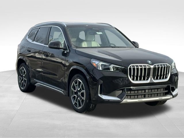 2026 BMW X1 28i's photo