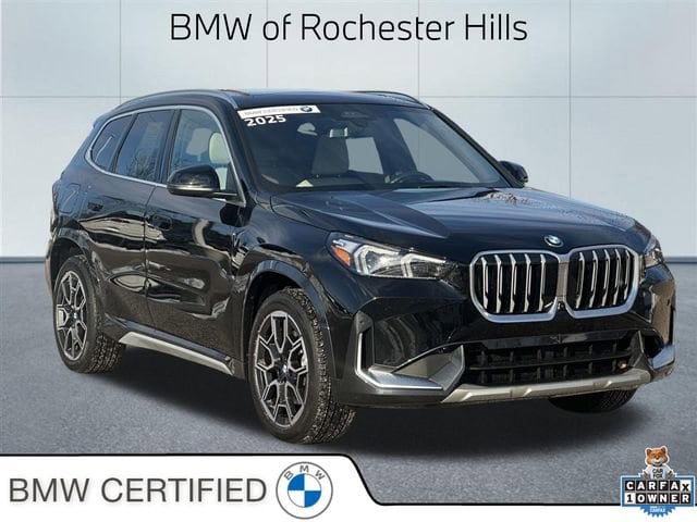2025 BMW X1 28i's photo