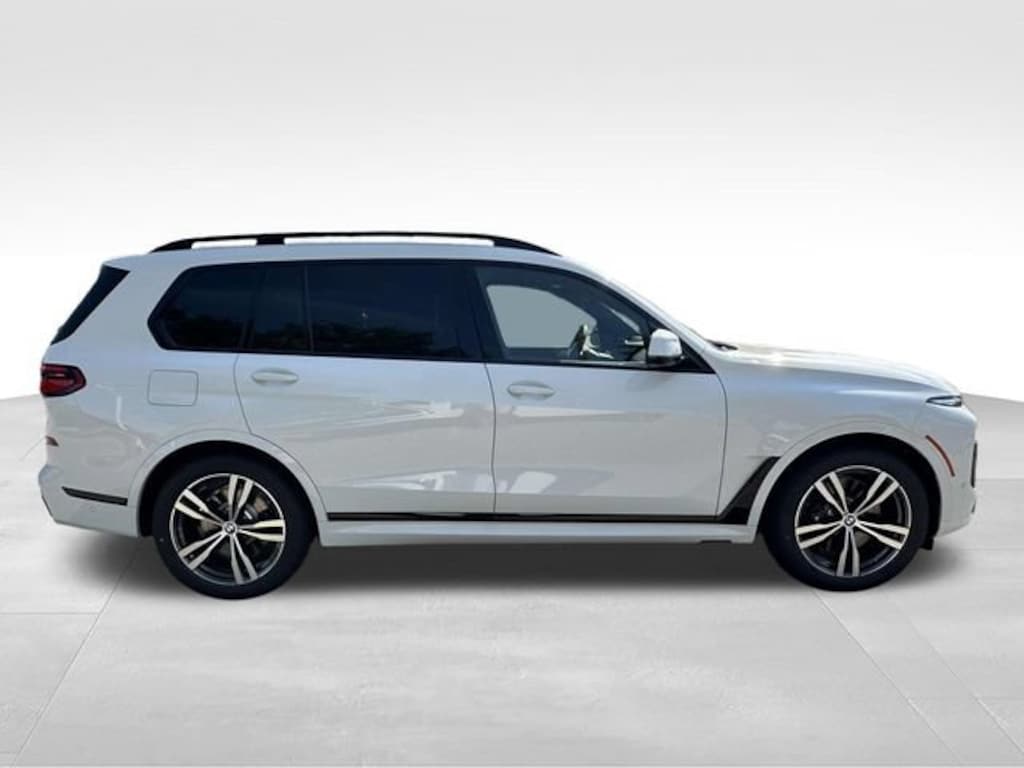 New 2027 BMW X7 xDrive40i SUV