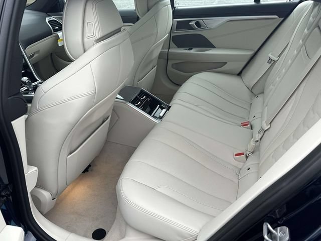 2026 BMW 8 Series 840i - Photo 8