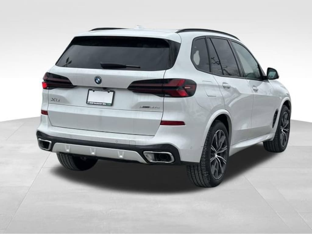 New 2026 BMW X5 PHEV xDrive50e SUV