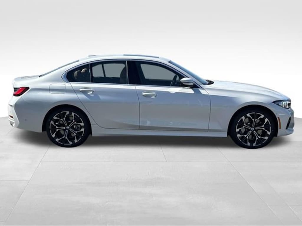 New 2026 BMW 330i xDrive Sedan