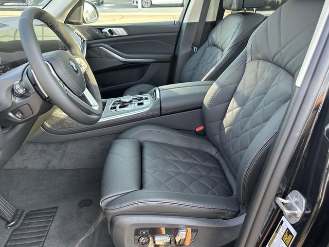 2026 BMW X7 40i - Photo 14