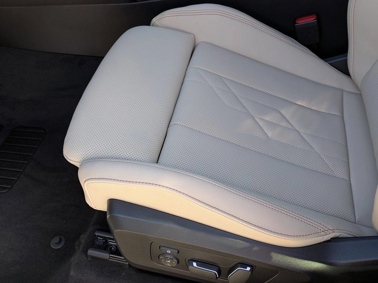 2026 Bmw X3 photo 3