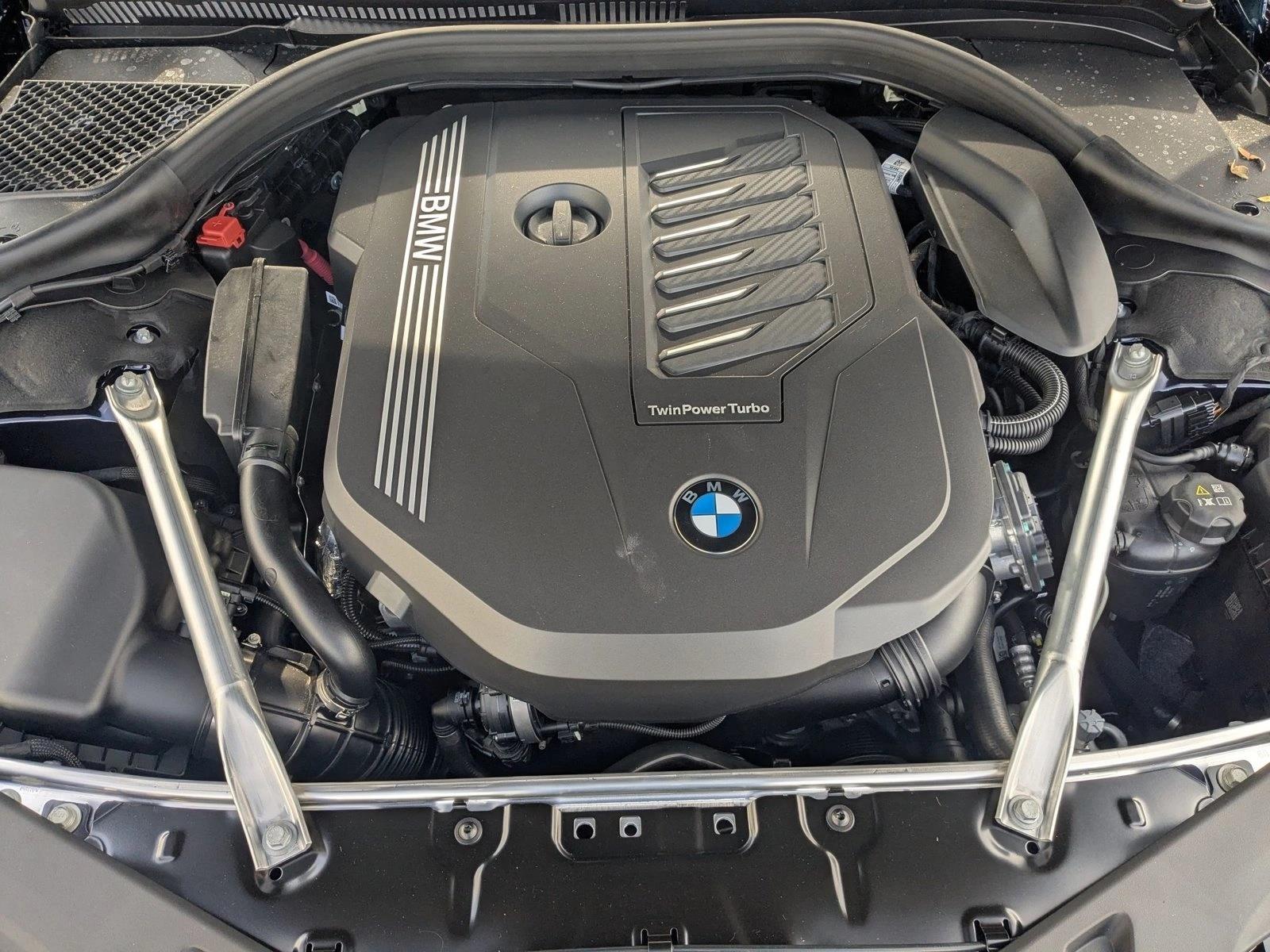 2026 BMW 8 Series 840i - Photo 18