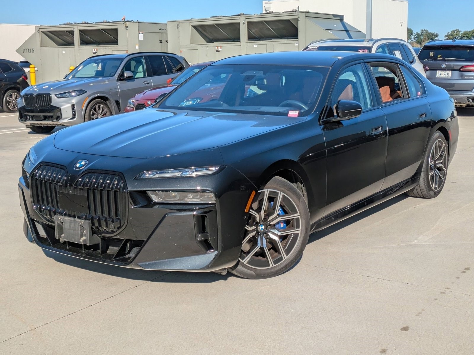 2023 BMW 740i