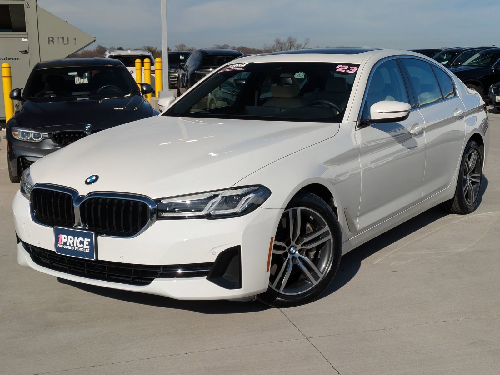 2023 BMW 5 Series 530's photo