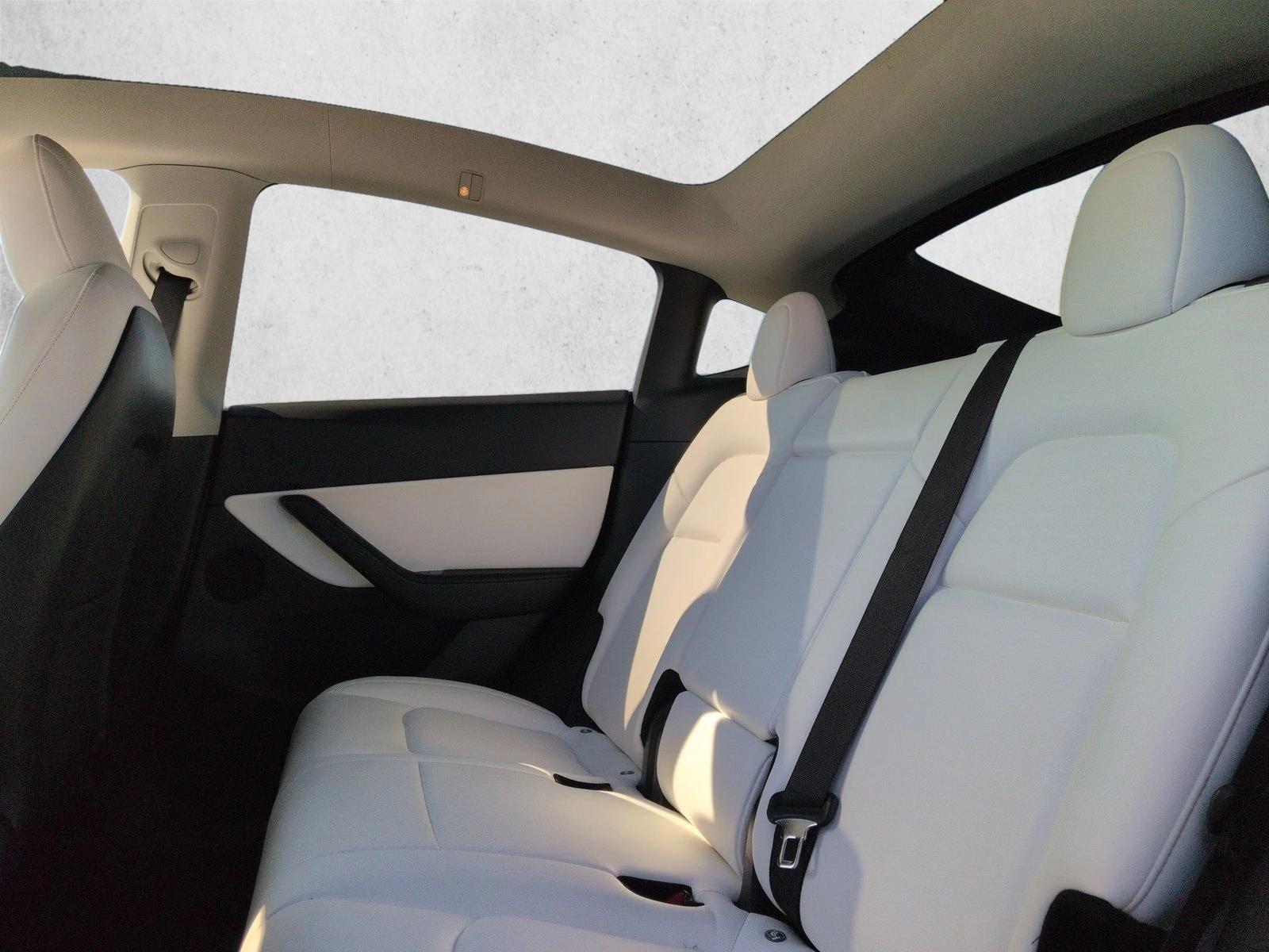 2021 Tesla Model Y Long Range - Photo 20