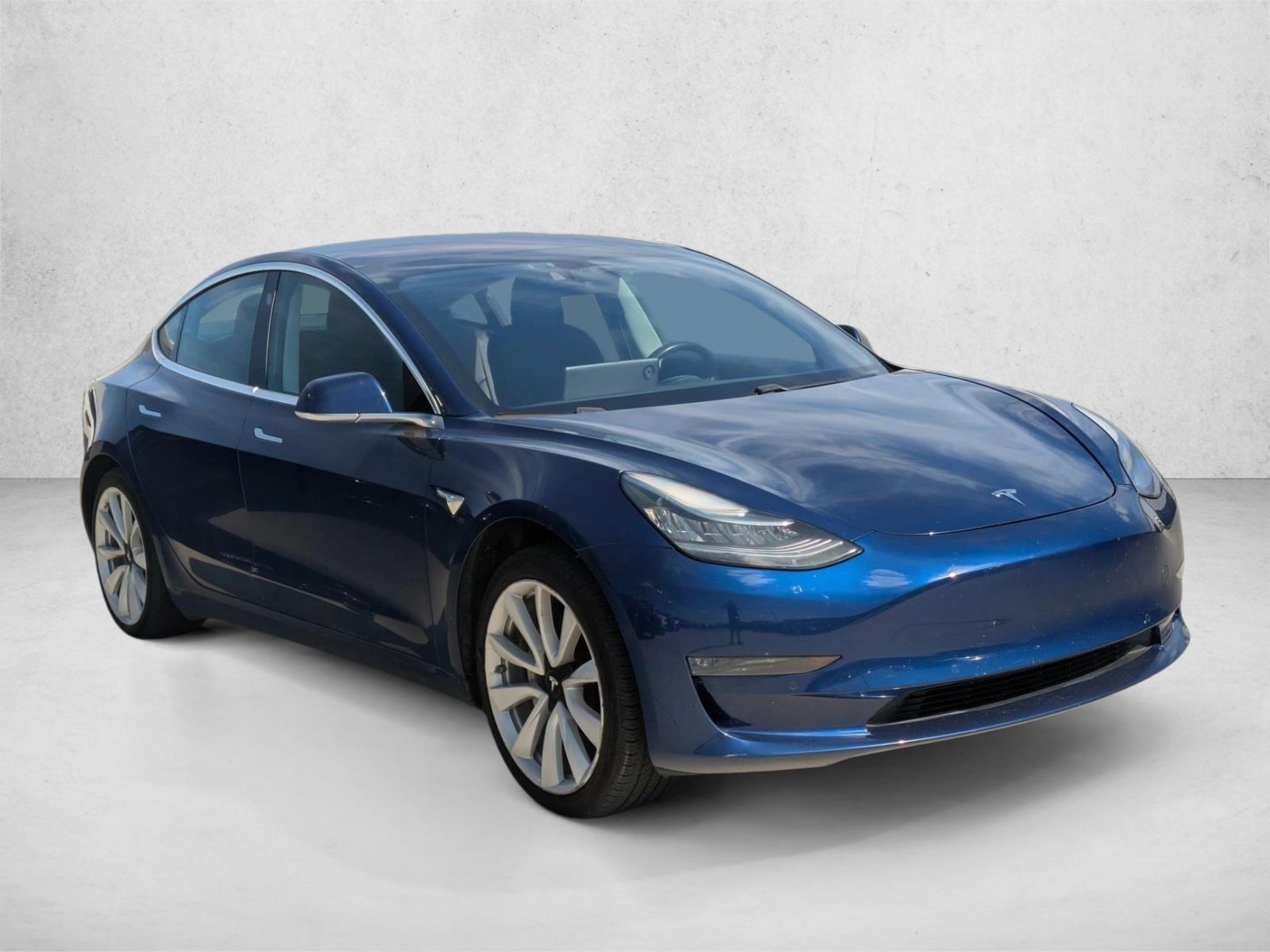 2018 Tesla Model 3 Mid Range photo 3