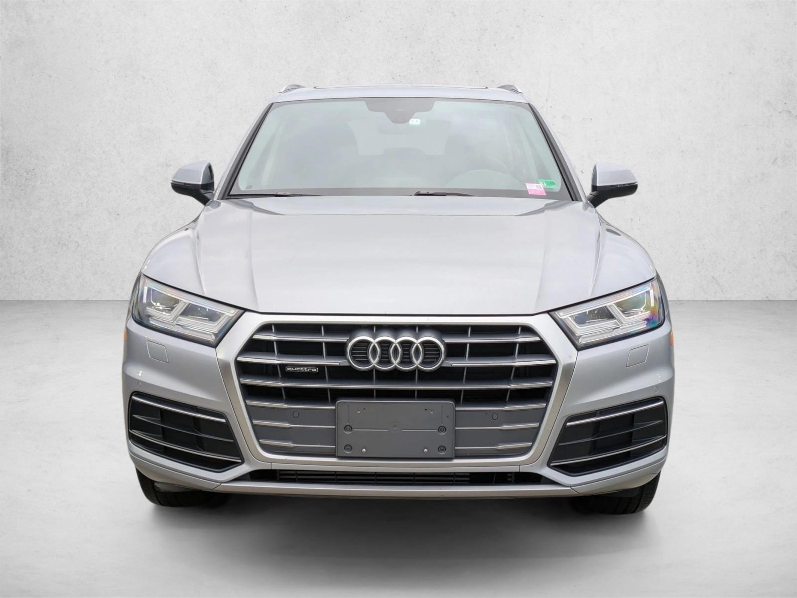 2018 Audi Q5 TFSI Premium Plus photo 2