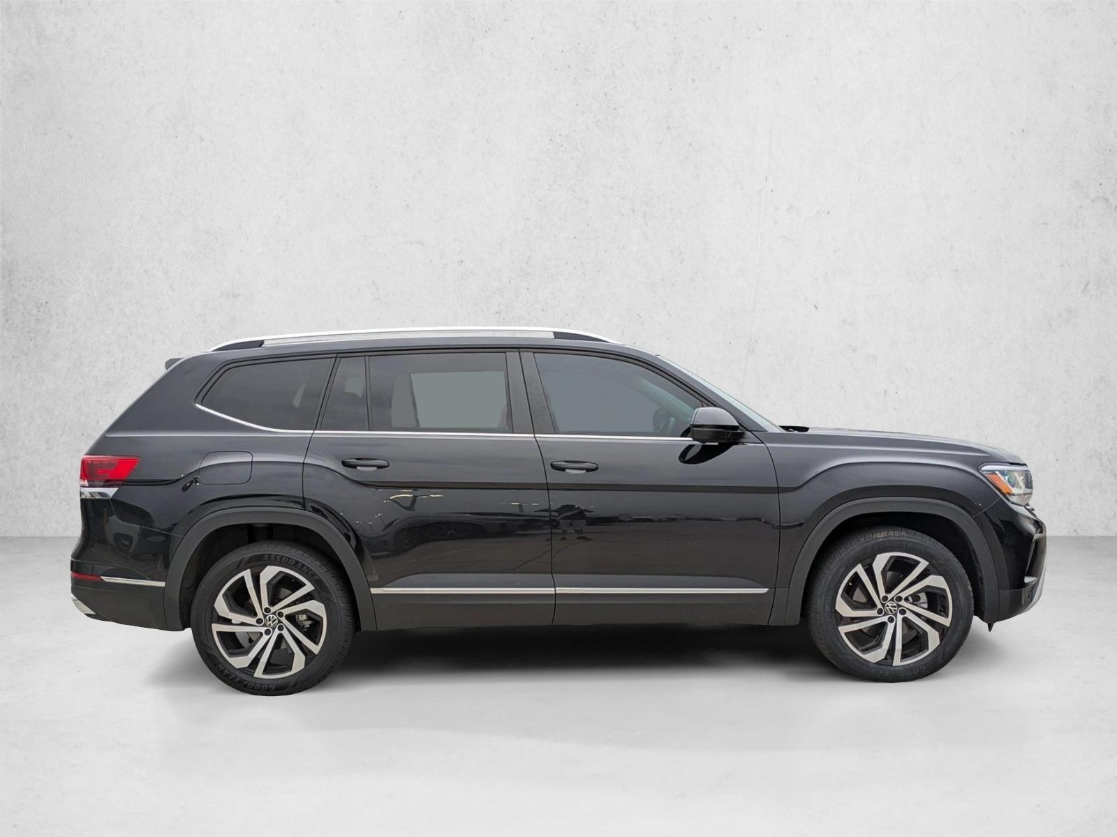 2023 Volkswagen Atlas V6 SEL photo 4