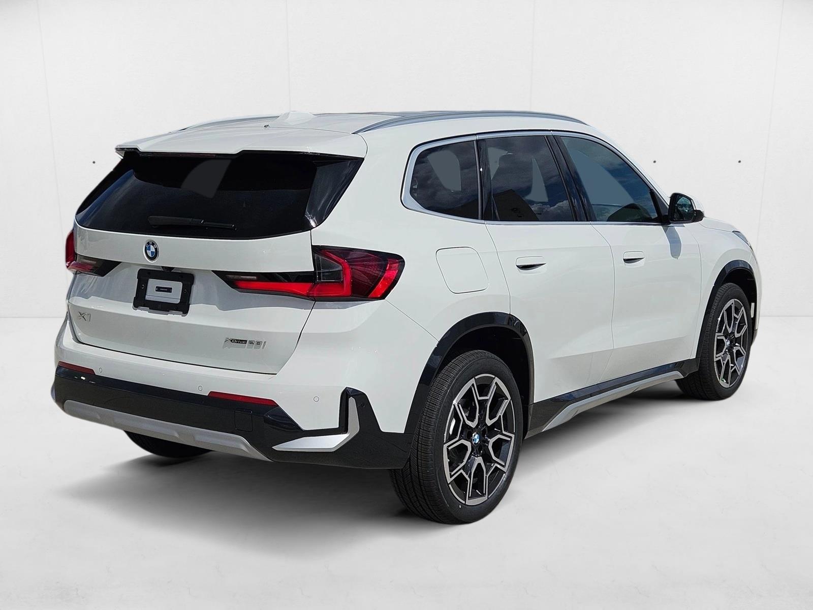 2026 Bmw X1 XDrive28i photo 2