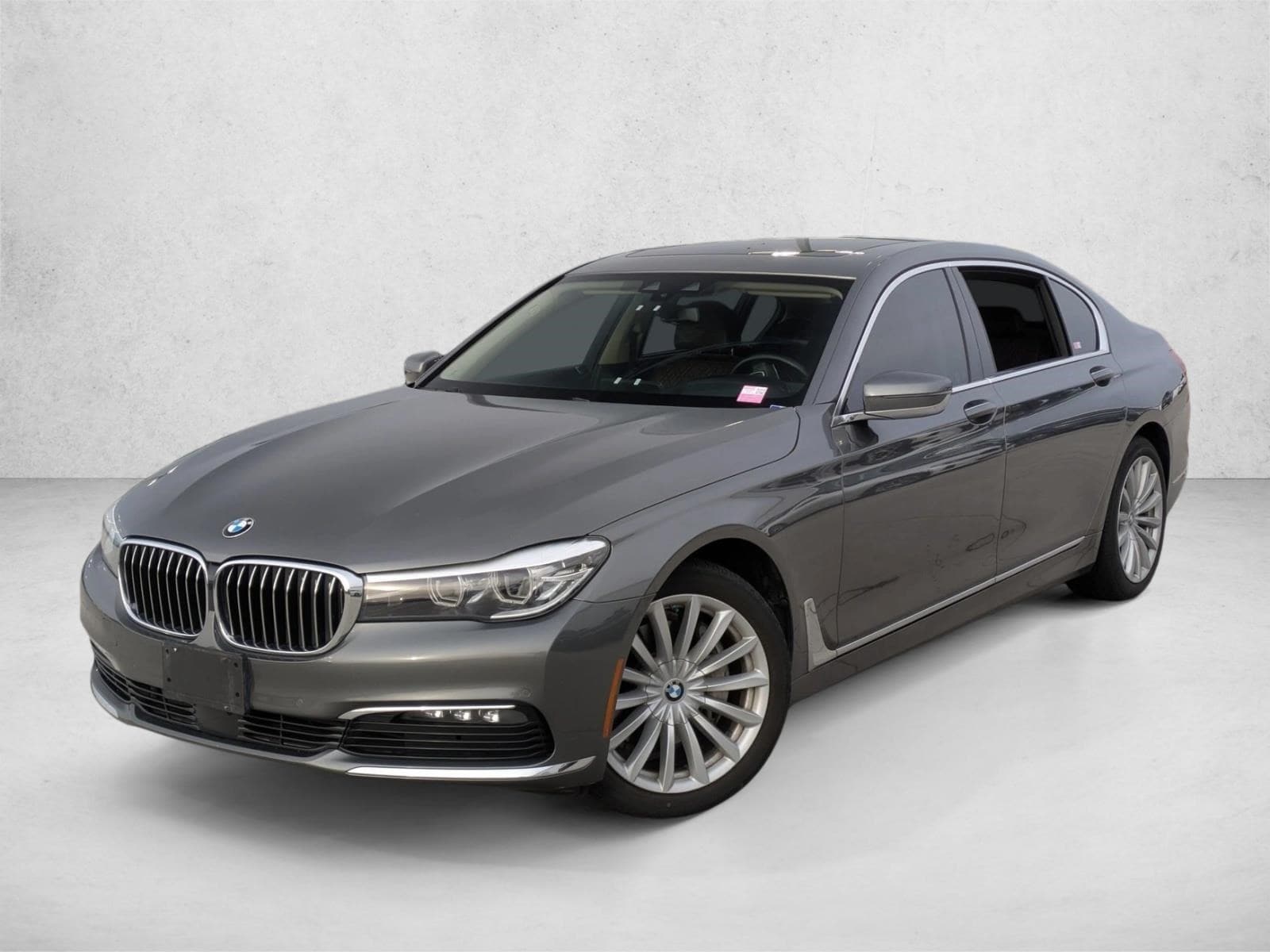 2018 BMW 7 Series 740i's photo