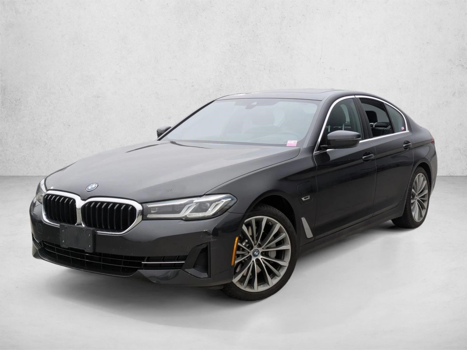 2023 BMW 5 Series 530i's photo