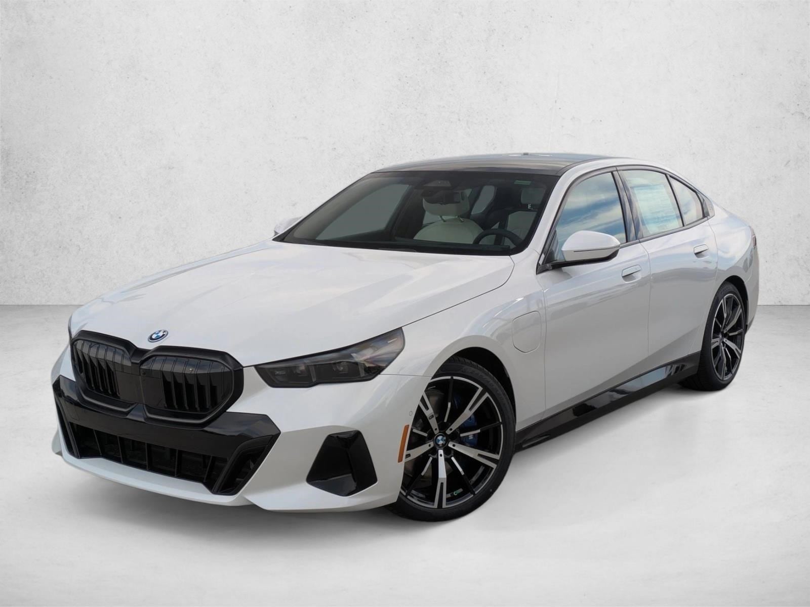 2027 BMW 5 Series 550e xDrive Sedan's photo