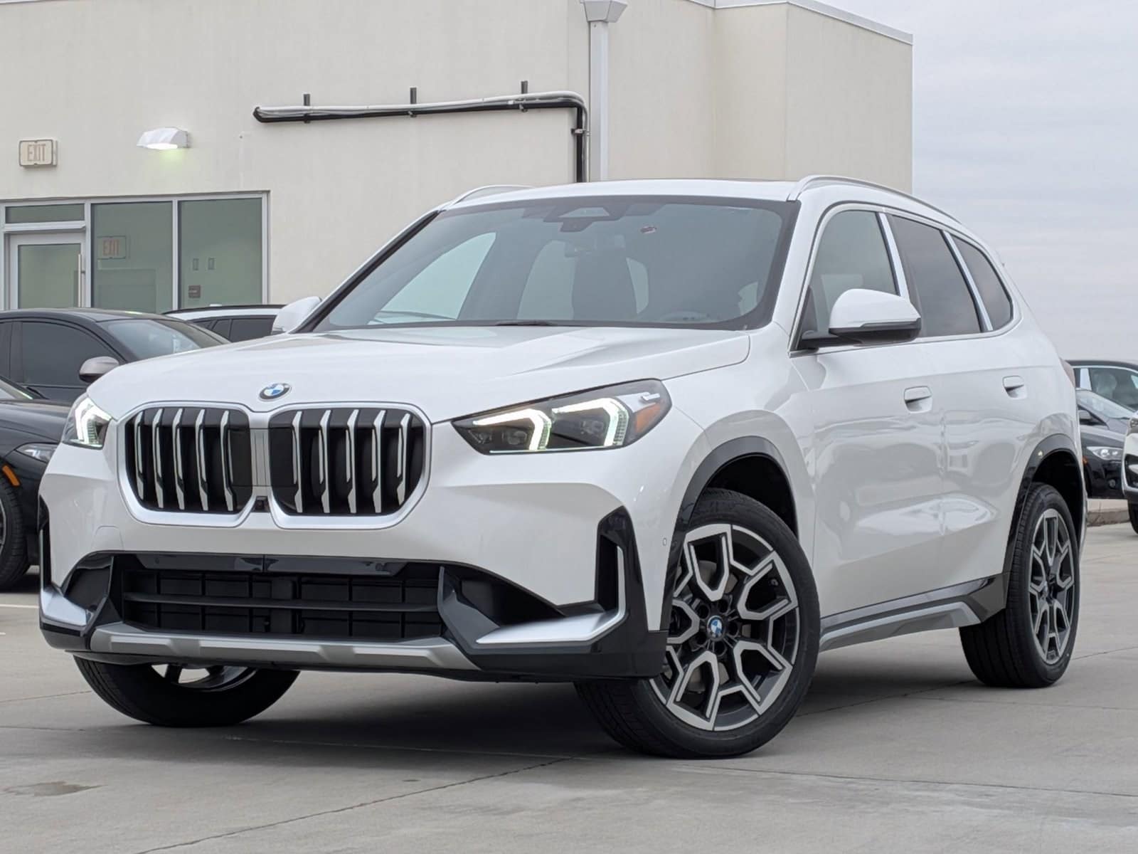 2026 BMW X1 28i's photo