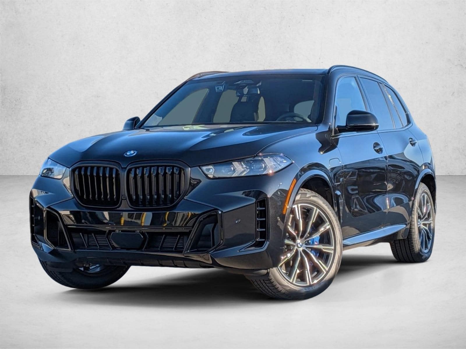 2026 BMW X5 50e's photo