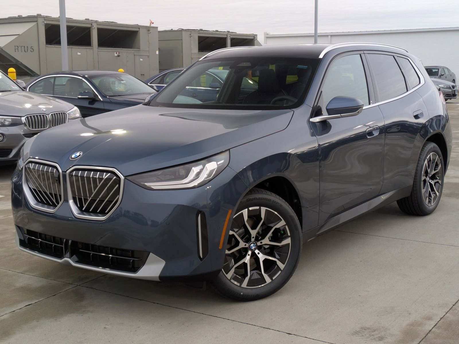 2026 BMW X3 30's photo