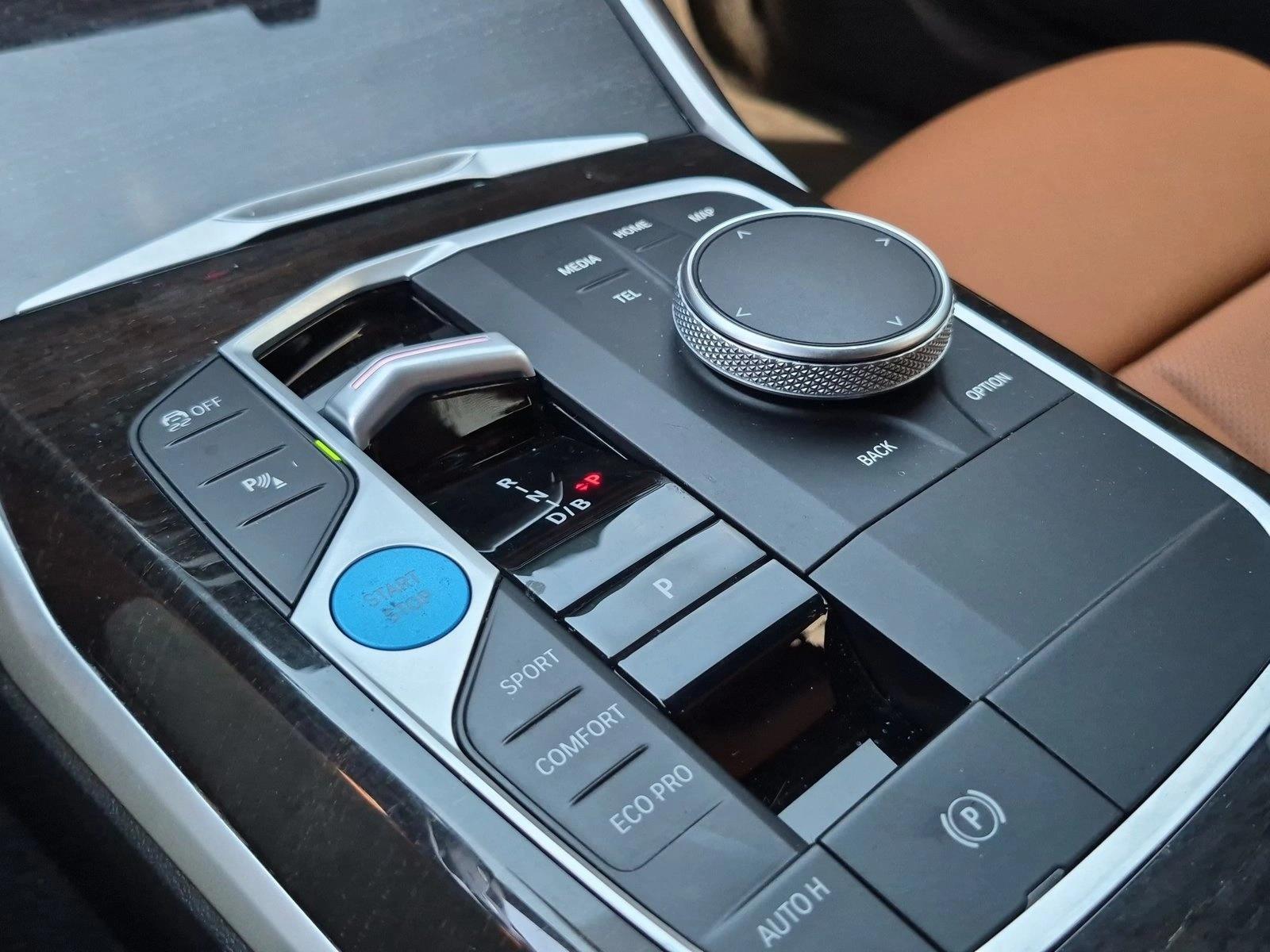 2024 BMW i4 35 - Photo 10