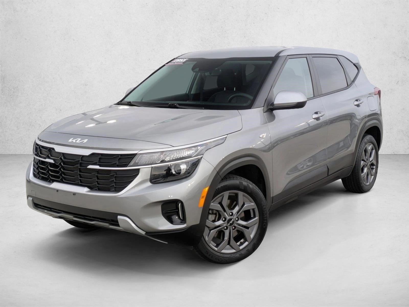 2024 Kia Seltos LX's photo