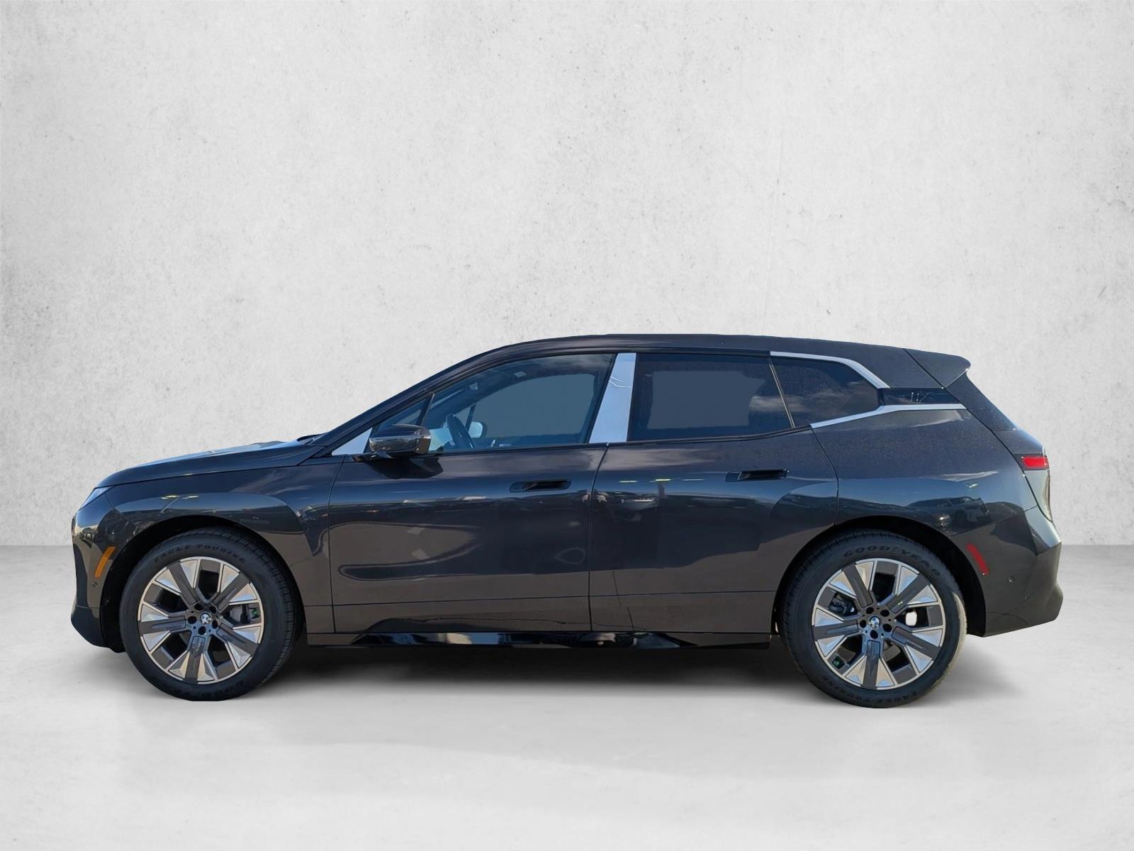 2026 BMW iX 60 - Photo 5
