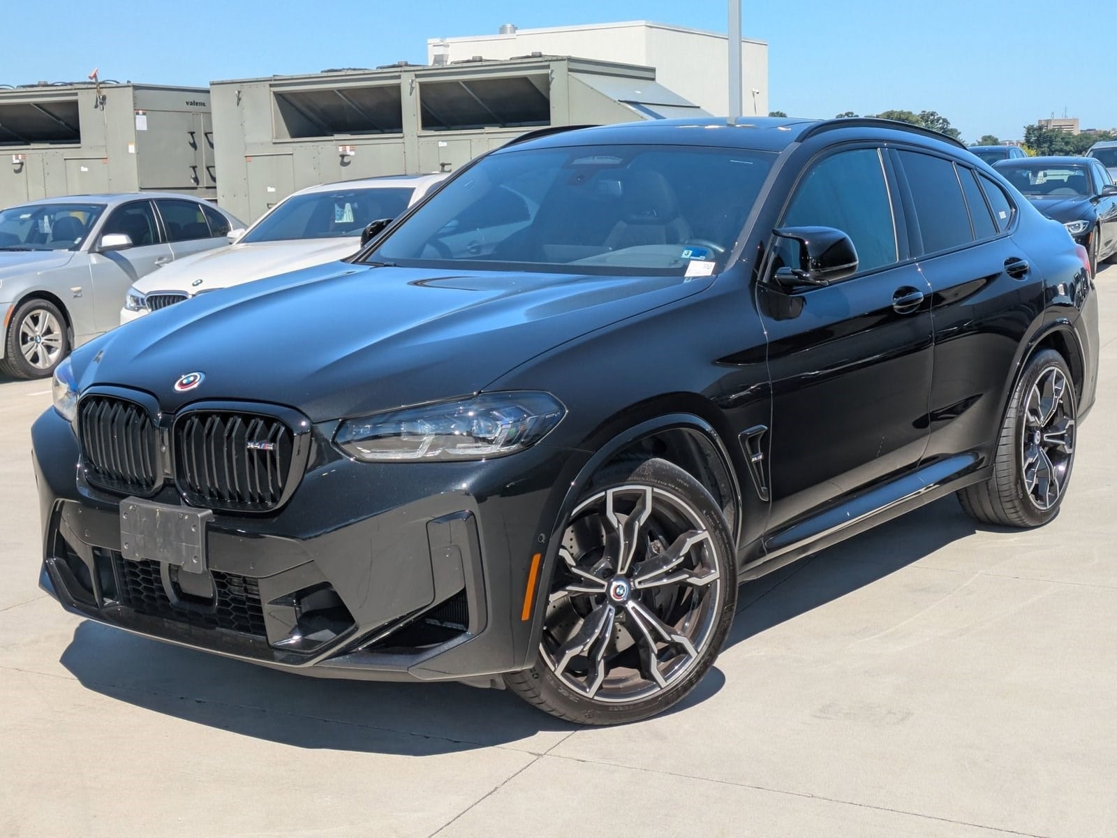 2023 BMW X4 M -'s photo