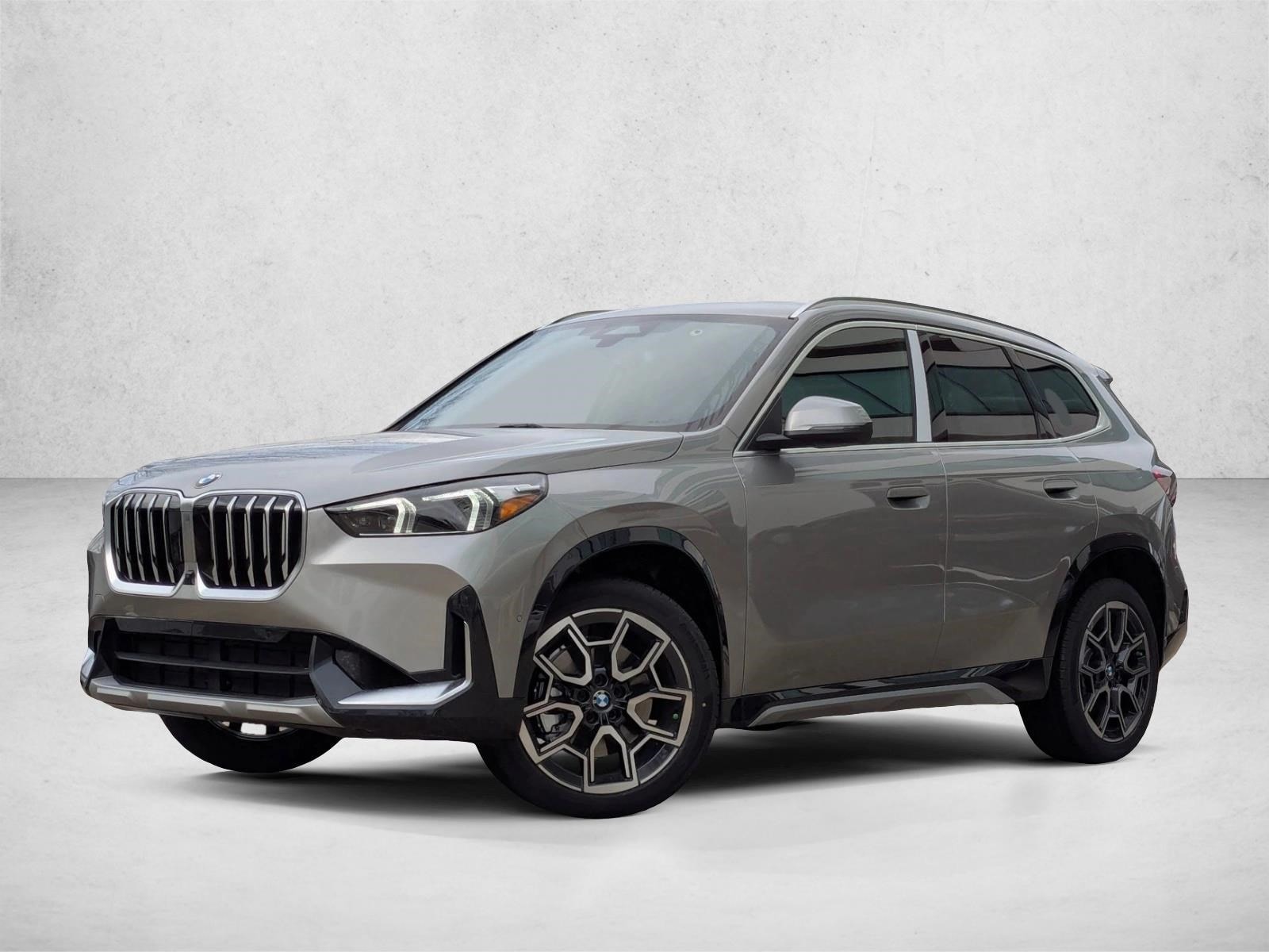 2026 BMW X1 28i's photo