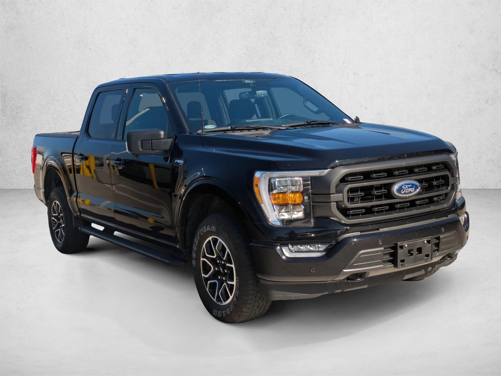 2021 Ford F-150 XLT photo 3