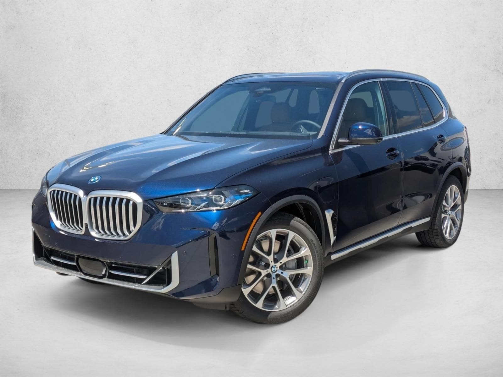 2026 BMW X5 xDrive50e's photo