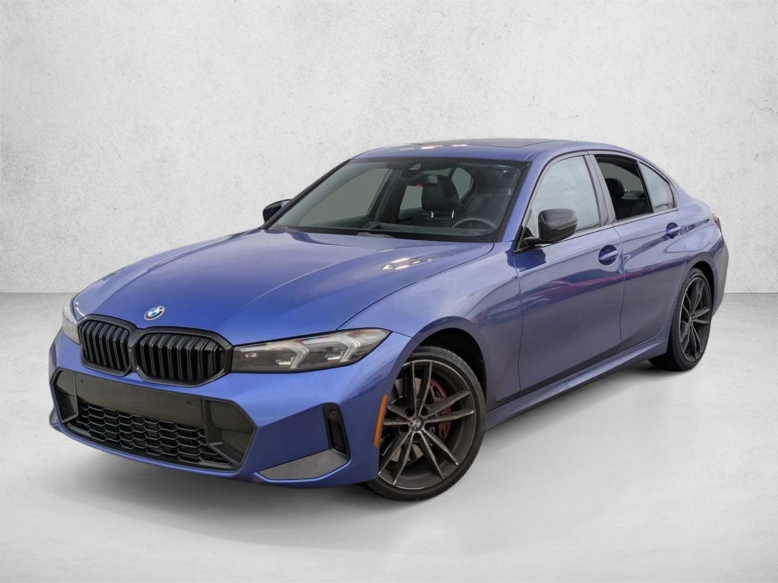 2023 BMW 3 Series 330i's photo