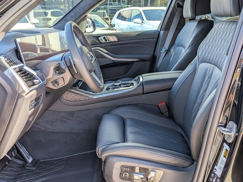 New 2026 BMW X7 M60i SUV