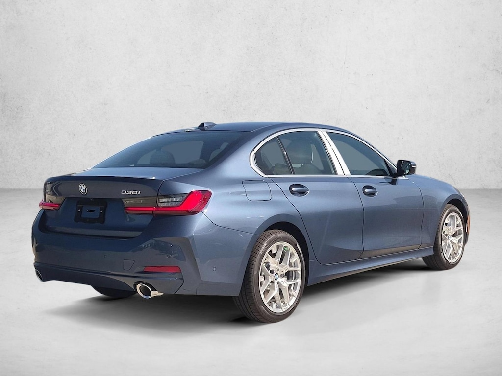 New 2026 BMW 330i xDrive Sedan