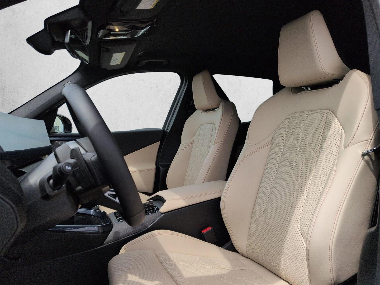 2026 BMW X3 30 - Photo 15