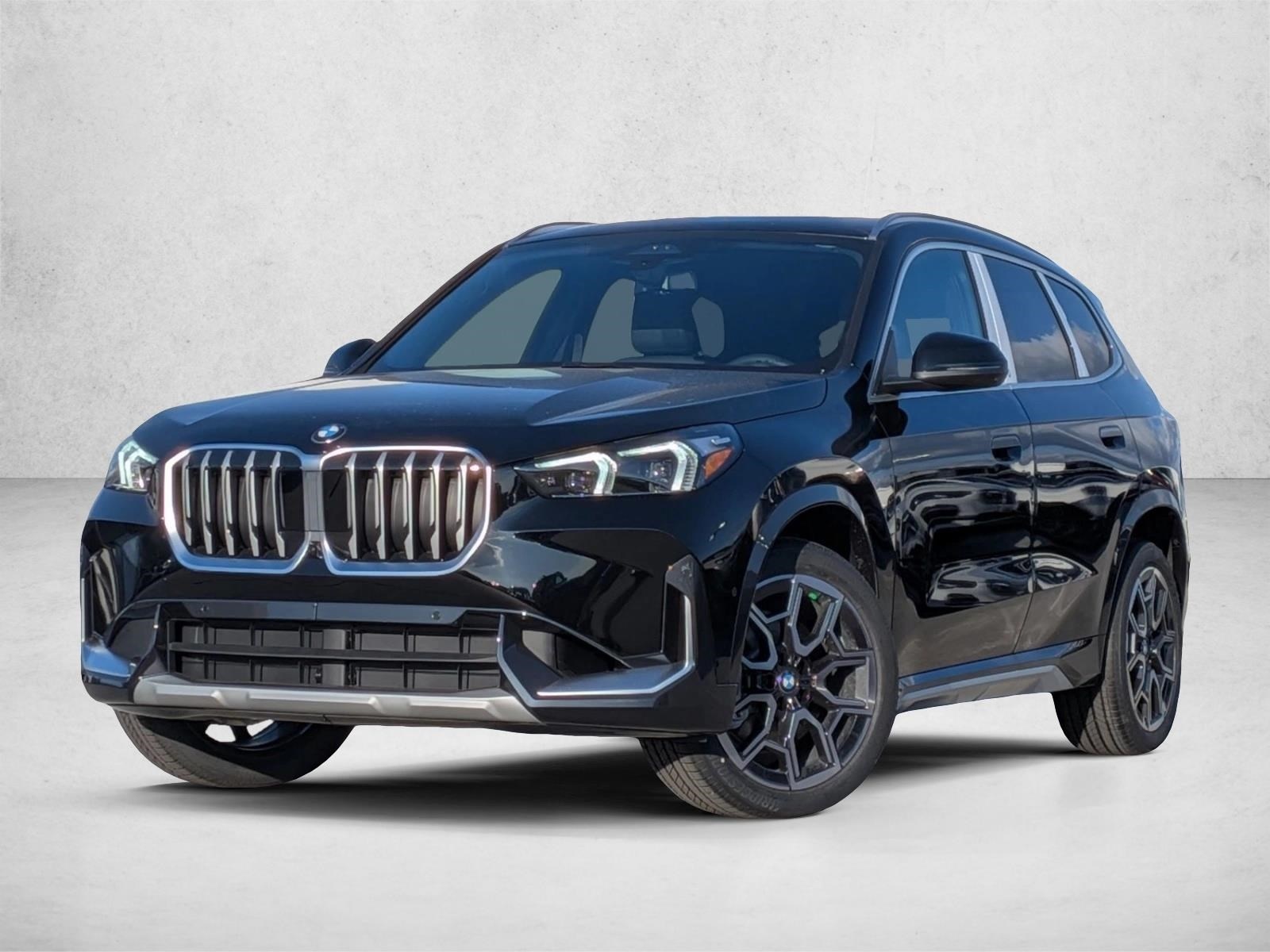 2026 BMW X1 28i's photo