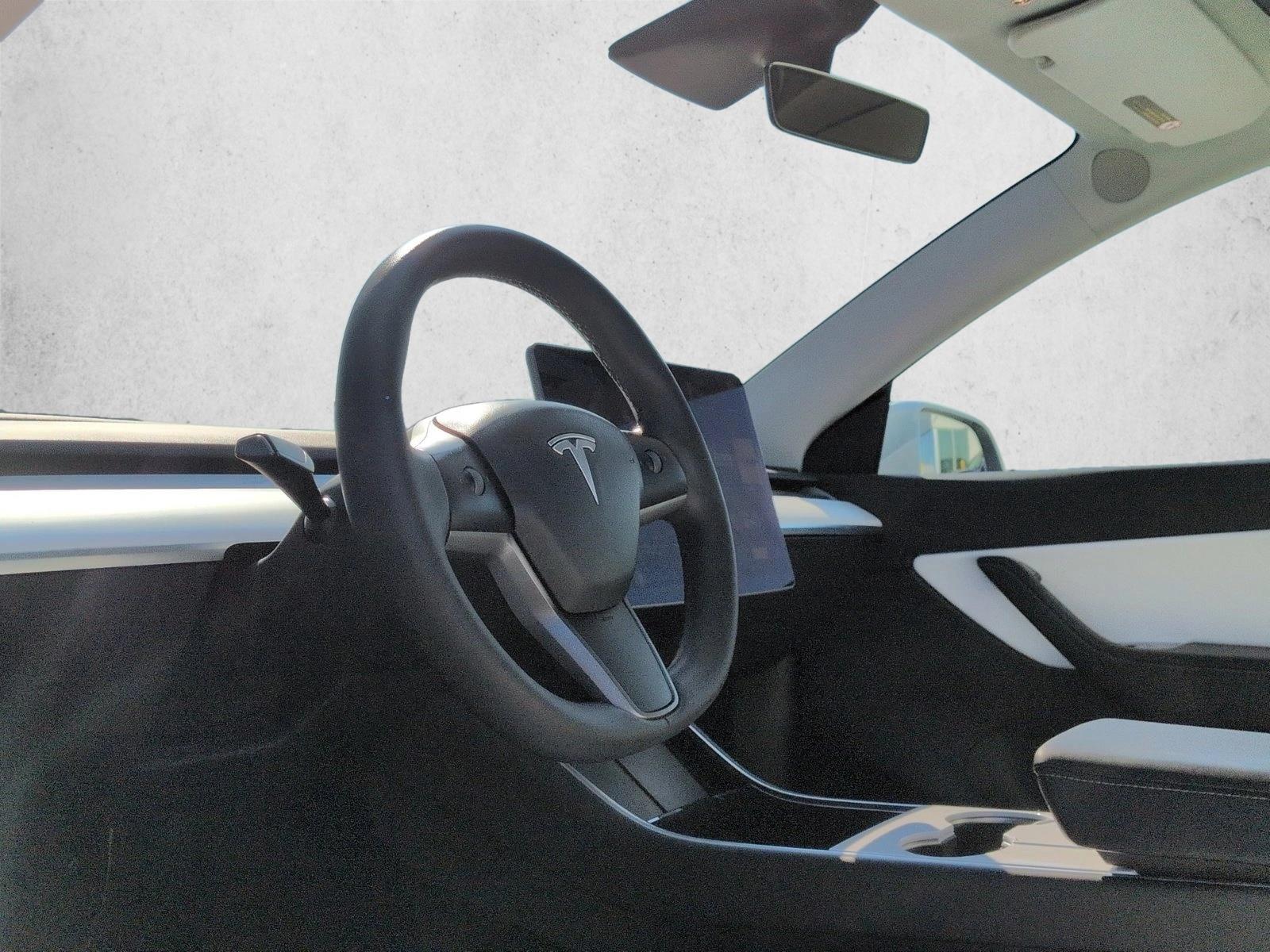 2021 Tesla Model Y Long Range - Photo 10