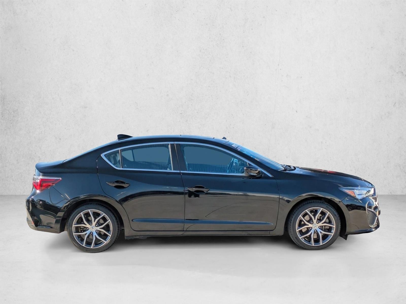 2020 Acura ILX Premium photo 4