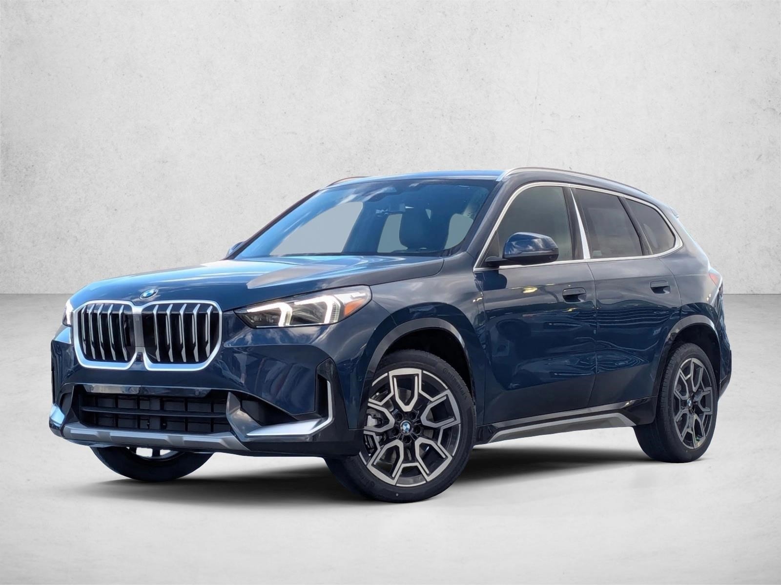 2026 BMW X1 28i's photo