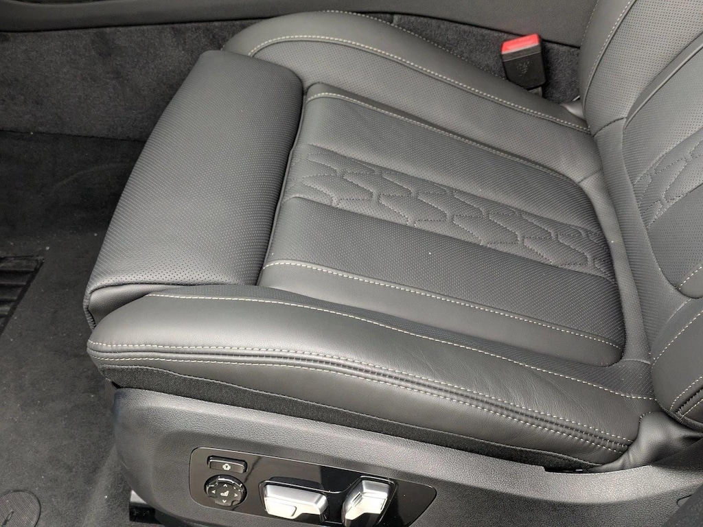 New 2026 BMW X6 M60i SUV